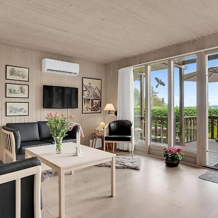 Two-bedroom In Dom wakacyjny Børkop