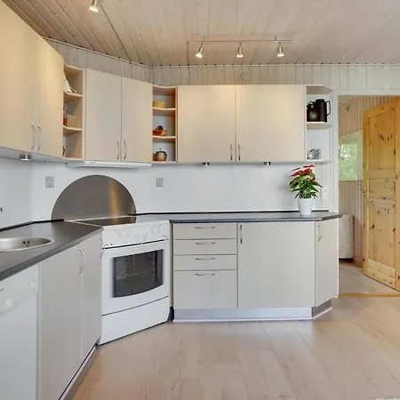 Дом отдыха Amazing In With Kitchen *